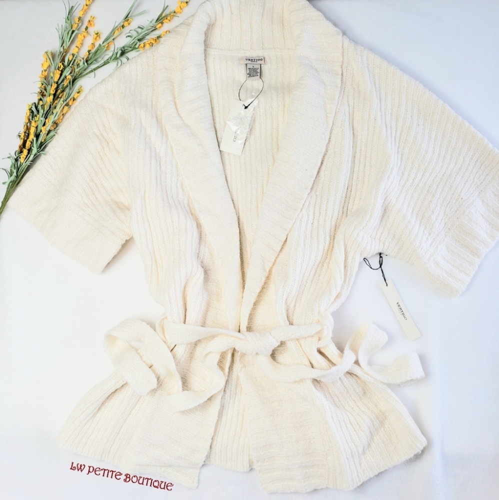 Vertigo Paris Off White Shirt Sleeve Wrap Sweater sz Large
